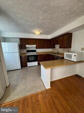 3621 Seaford Ct in Pasadena, MD - Building Photo - Building Photo