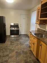 748 E Chestnut St in Coatesville, PA - Building Photo - Building Photo
