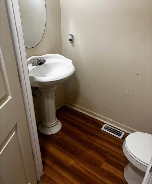 915 Rome St in Petersburg, VA - Building Photo - Building Photo