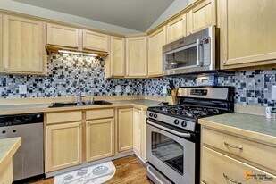 6524 Whispering Loop in Anchorage, AK - Building Photo