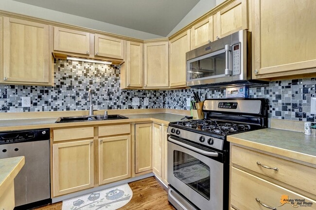 property at 6524 Whispering Loop