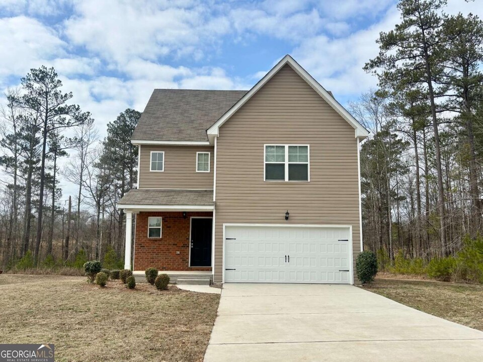 31 Brookwood Pass N in Douglasville, GA - Building Photo