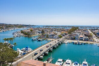 314 Onyx Ave, Unit 314 B in Newport Beach, CA - Building Photo - Building Photo