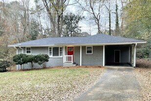 6052 Brookdale Ln SW in Mableton, GA - Building Photo