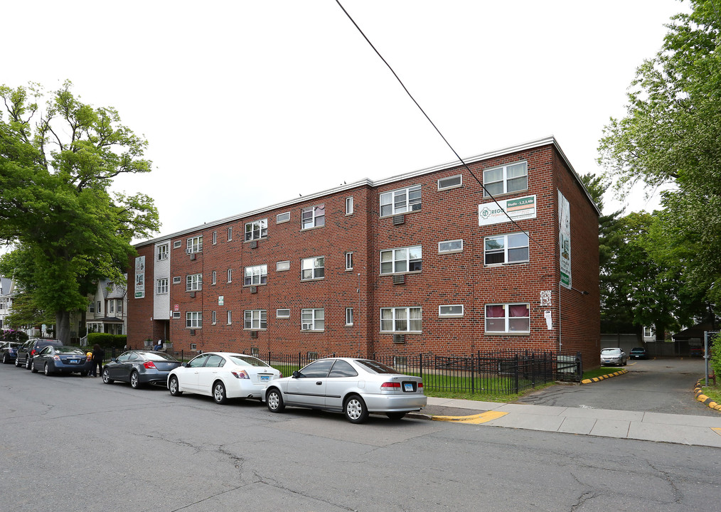 10 Lincoln St in Hartford, CT - Building Photo