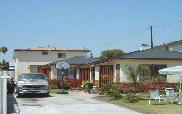 1519 W 204th St in Torrance, CA - Foto de edificio