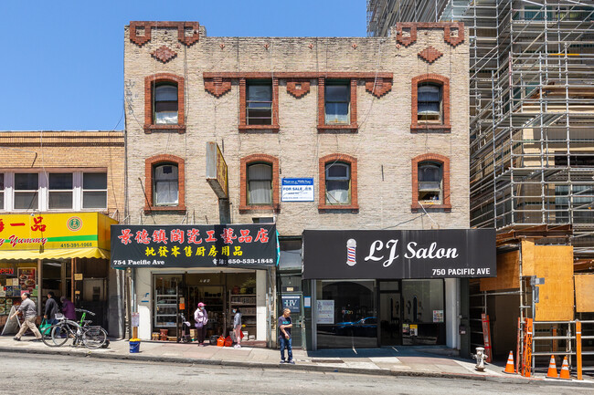 750-754 Pacific Ave in San Francisco, CA - Foto de edificio - Building Photo