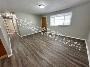 5708 Benedict Rd in Dayton, OH - Building Photo - Building Photo