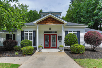 The Cottages at White Oak in Newnan, GA - Building Photo - Building Photo