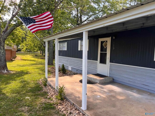 123 Miller Ln in Owens Cross Roads, AL - Building Photo - Building Photo