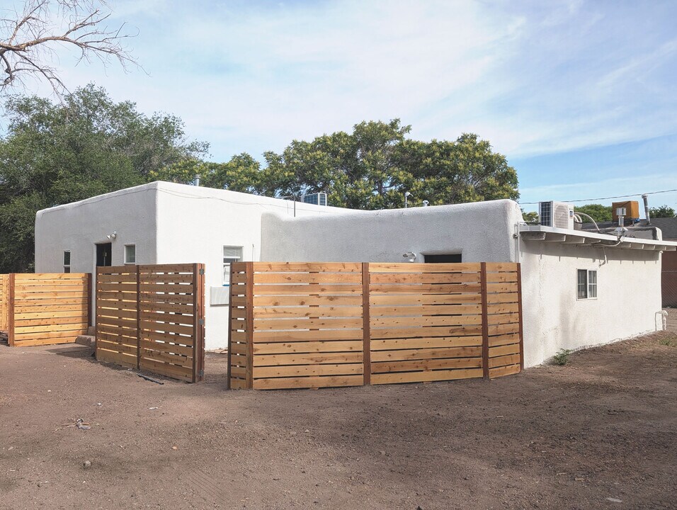 1203 Barelas St SW, Unit B in Albuquerque, NM - Building Photo