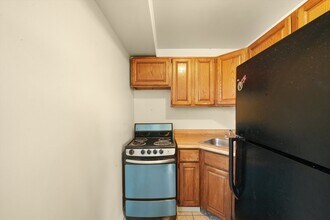 2610 W Balmoral Ave in Chicago, IL - Building Photo - Building Photo