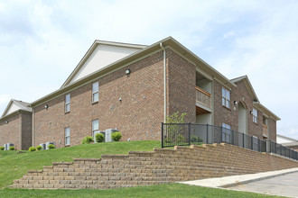 Frontier Crossing Apartments in Winchester, KY - Foto de edificio - Building Photo