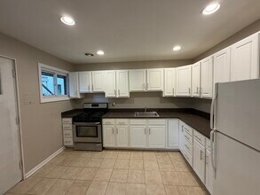 1605 Monroe St in Evanston, IL - Building Photo - Building Photo
