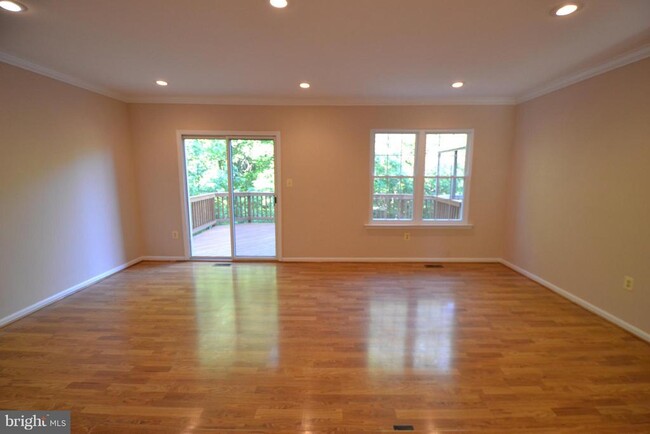 6173 Green Hollow Ct in West Springfield, VA - Building Photo - Building Photo