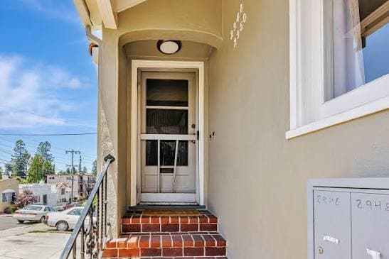 2946 Bona St, Unit 2950 bona in Oakland, CA - Foto de edificio - Building Photo