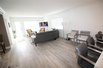 750 N Ocean Blvd, Unit 1610 in Pompano Beach, FL - Foto de edificio - Building Photo