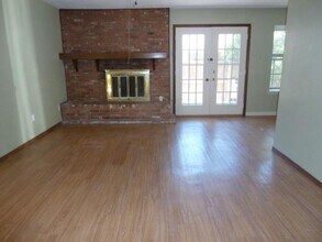 852 Chateau Valee Cir in Bedford, TX - Building Photo - Building Photo