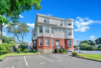 The IVE at Flax Hill in Norwalk, CT - Foto de edificio - Building Photo