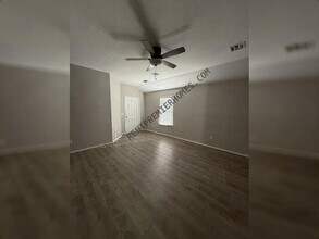 7525 Lipizzan Rd in Oklahoma City, OK - Building Photo - Building Photo