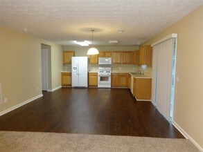 574 Leaflet Ives Dr in Lawrenceville, GA - Building Photo - Building Photo