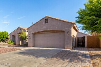 359 E Horseshoe Ave in Gilbert, AZ - Building Photo - Building Photo