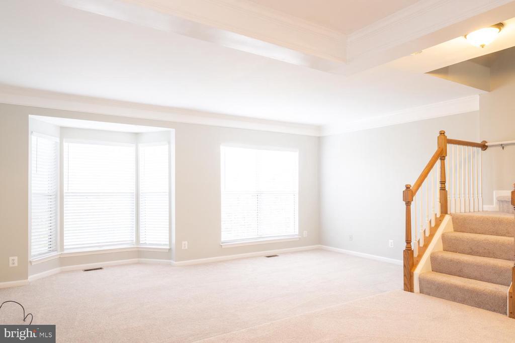 20680 Southwind Terrace in Ashburn, VA - Building Photo