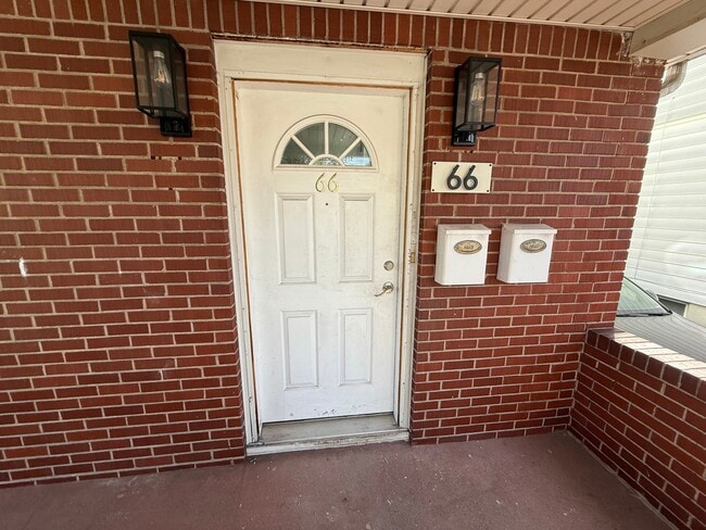 66 Wood St, Unit 2 in Garfield, NJ - Building Photo - Building Photo