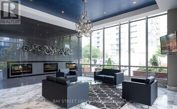 5 Mariner Terrace in Toronto, ON - Building Photo - Building Photo