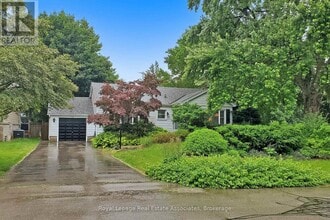 925 Kingsway Dr in Burlington, ON - Building Photo - Building Photo