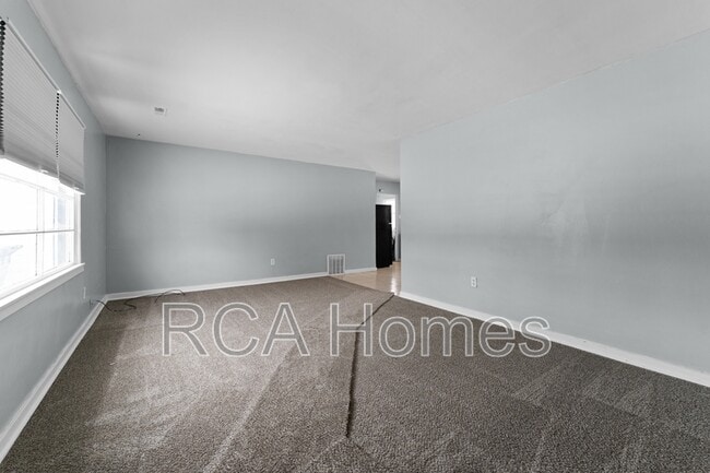 6262 E 24th St in Indianapolis, IN - Building Photo - Building Photo