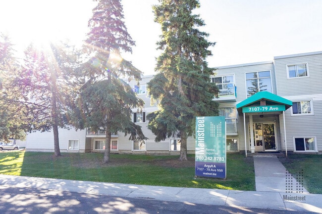 Argyll Apartments
