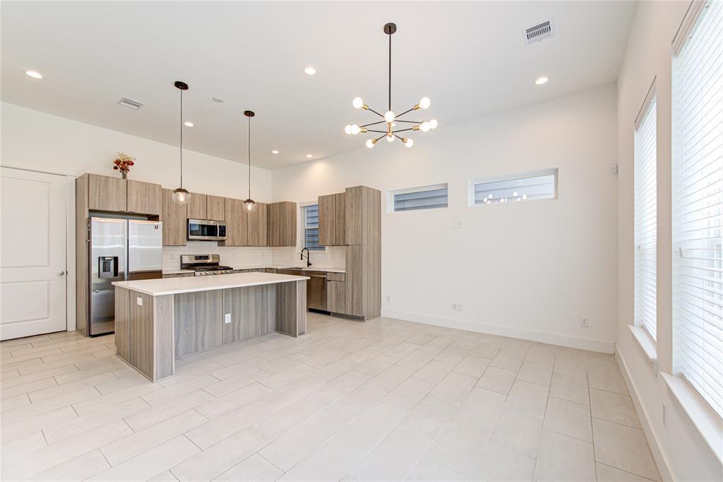 564 Janisch Rd in Houston, TX - Building Photo