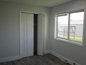 815 W Michigan St in Kirksville, MO - Building Photo - Building Photo