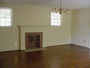 220 Gilleland Dr in Athens, GA - Building Photo - Building Photo