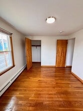 98-98 Shawmut Ave in Central Falls, RI - Building Photo - Building Photo