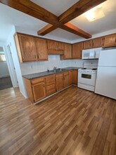 12163 State St NE, Unit A in Alliance, OH - Foto de edificio - Building Photo