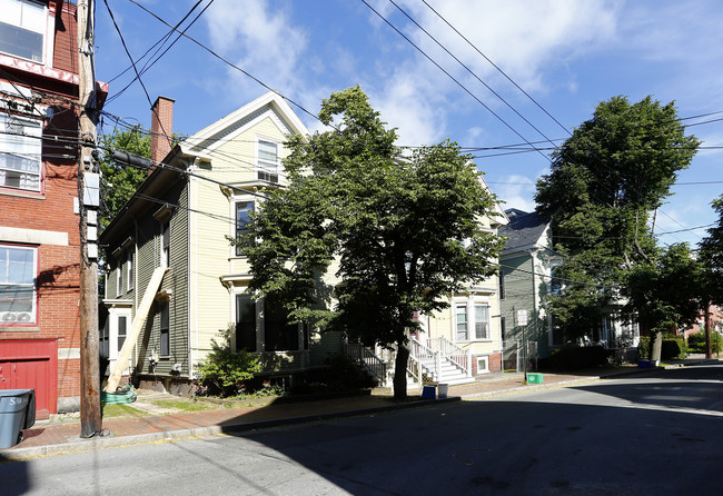 13 Dow St in Portland, ME - Building Photo - Building Photo