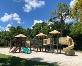 8225 Ibis Club Dr in Naples, FL - Building Photo - Building Photo