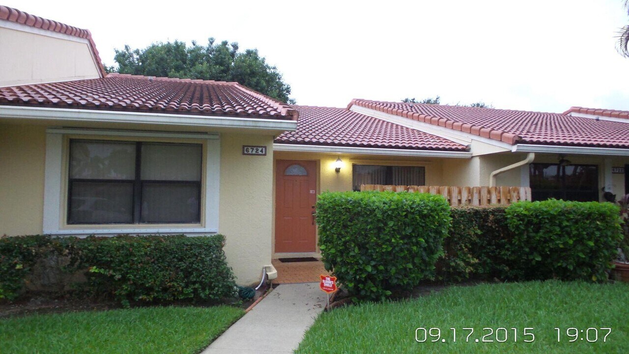 6724 Bridlewood Ct in Boca Raton, FL - Building Photo