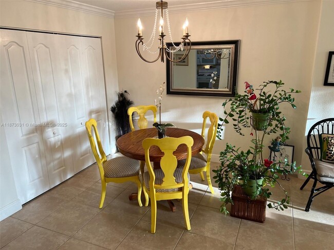 13120 SW 92nd Ave in Miami, FL - Building Photo - Building Photo