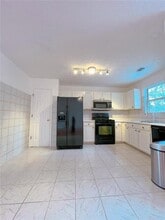 290 Arden Ridge Ct in Suwanee, GA - Building Photo - Building Photo
