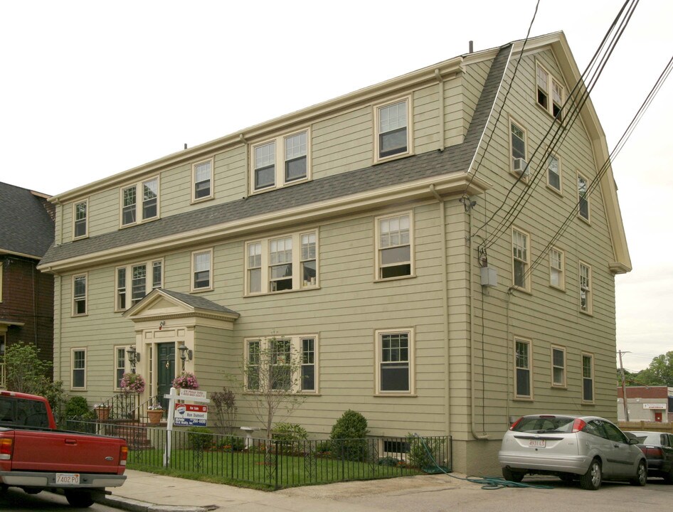 17 Hastings St in West Roxbury, MA - Foto de edificio