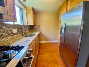 20 Stearns Rd, Unit 54 in Brookline, MA - Building Photo - Building Photo