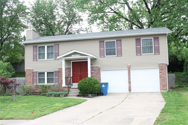 property at 12823 Calamaide Ct