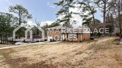 2795 Pendant Pl in Decatur, GA - Building Photo - Building Photo