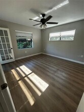 4089 Lake Forest Dr in Sarasota, FL - Building Photo - Building Photo