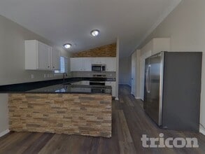 21898 E Alamo Ln in Centennial, CO - Foto de edificio - Building Photo