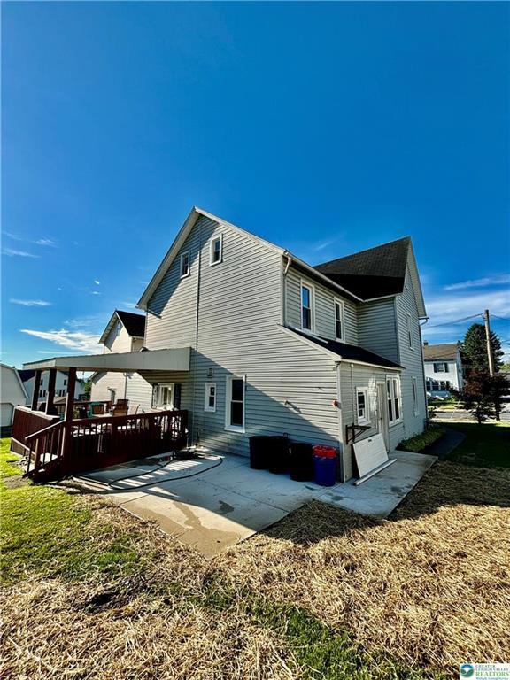 23 E North St in Nazareth, PA - Building Photo - Building Photo