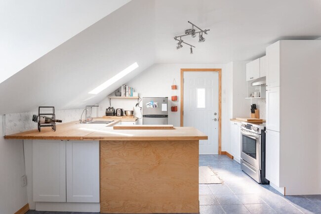 189 Rue Napoléon-Groulx in Gatineau, QC - Building Photo - Building Photo